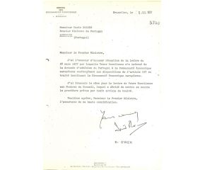 Resposta ao pedido de adesão de Portugal às Comunidades Europeias