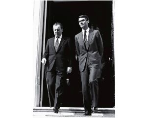 Primeiro- Ministro, Cavaco Silva, e o Presidente da Comissão Europeia, Jacques Delors, de visita Portugal