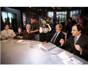 Debate na estação televisiva SIC, entre os candidatos ao Parlamento Europeu, em 11 de Maio de 1999 que antecedeu as eleições de 13 de Junho em que foram eleitos 25 deputados portugueses ao Parlamento Europeu