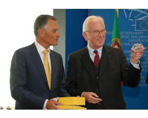 Aníbal Cavaco Silva discursa no Parlamento Europeu por ocasião da visita oficial àquela instituição